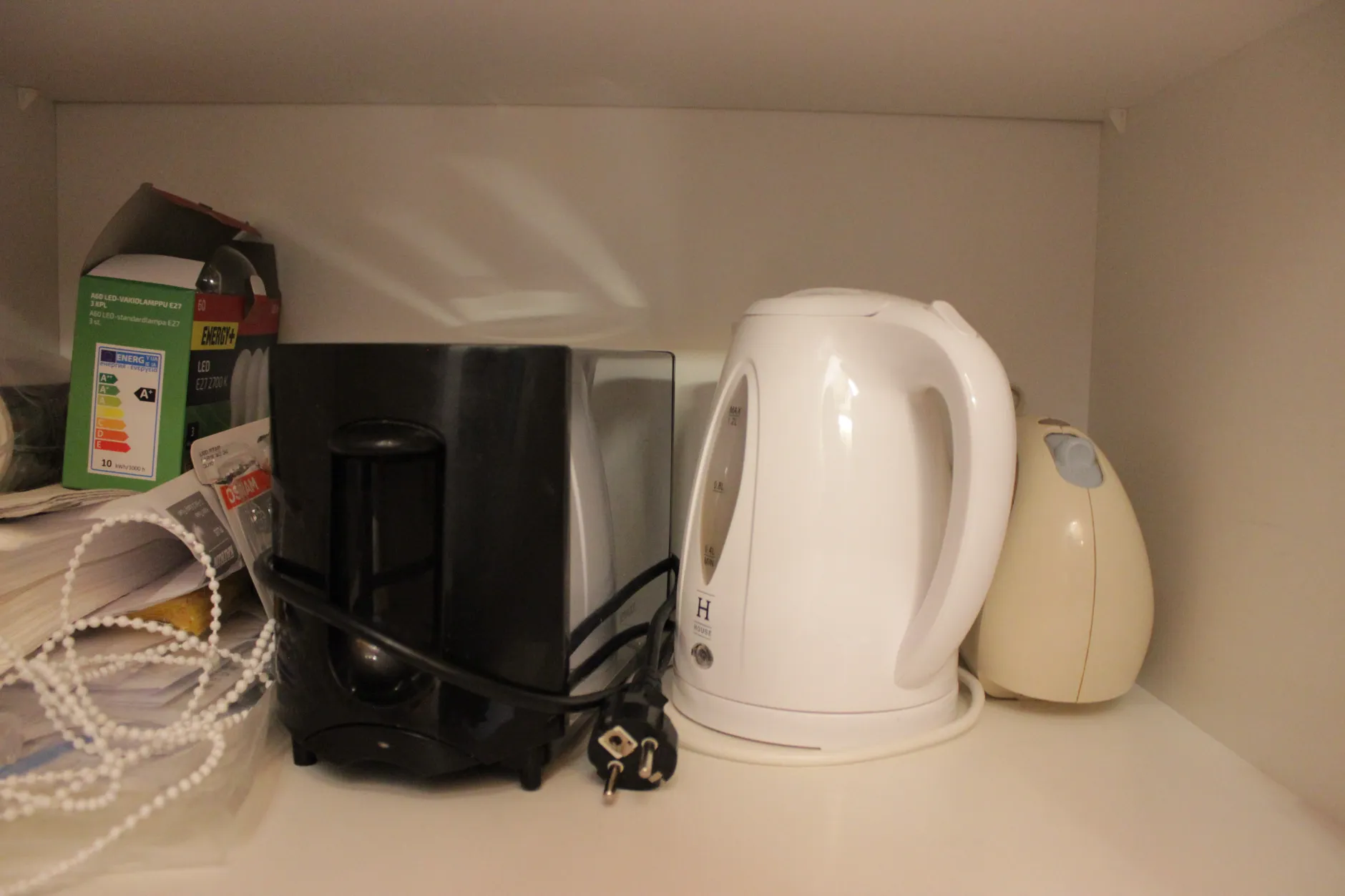 Rantamökki 28 kaapisto