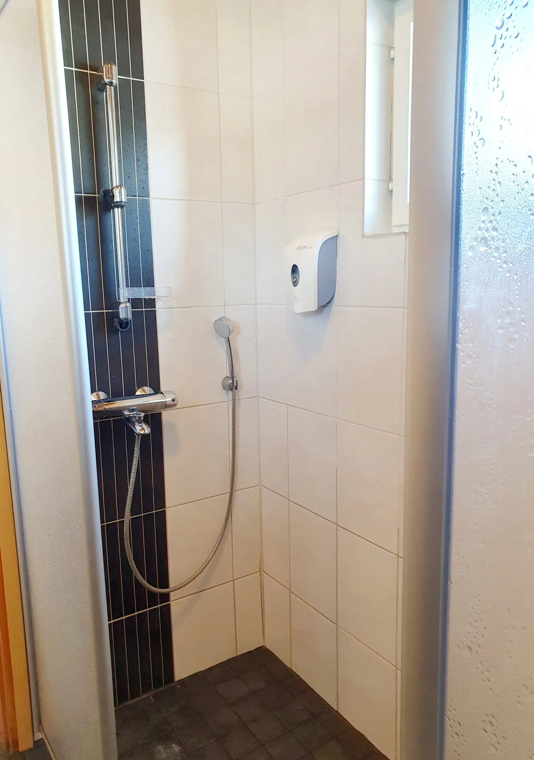 Villa Kovalampi suihku